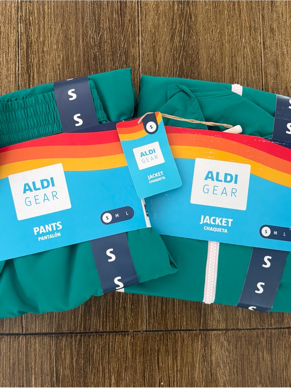 ALDI Gear Green Tracksuit Set Women’s Small Windbreaker Jacket + Pants Viral